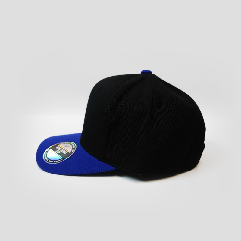 Woolblend - Black/Royal